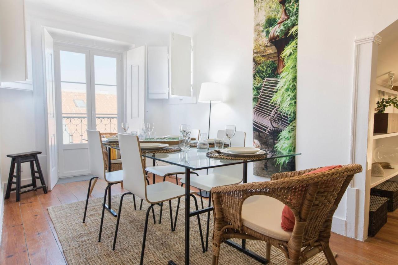 Lovelystay - Bairro Alto Terrace Wonder Лиссабон Экстерьер фото